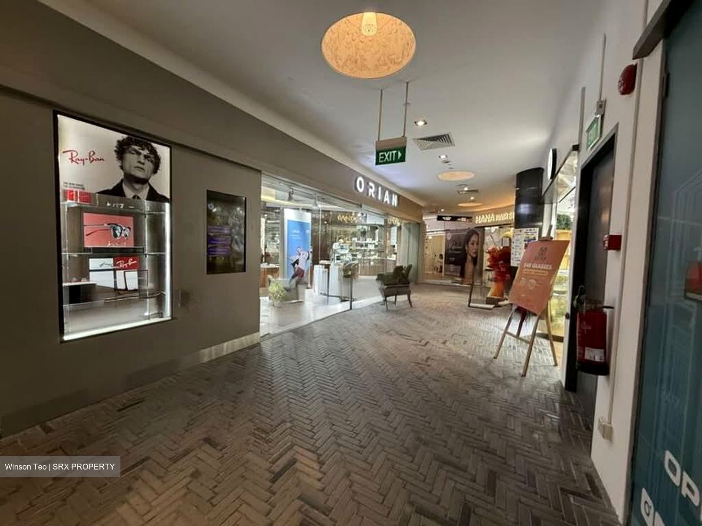 Breadtalk (D19), Shop House #557752721